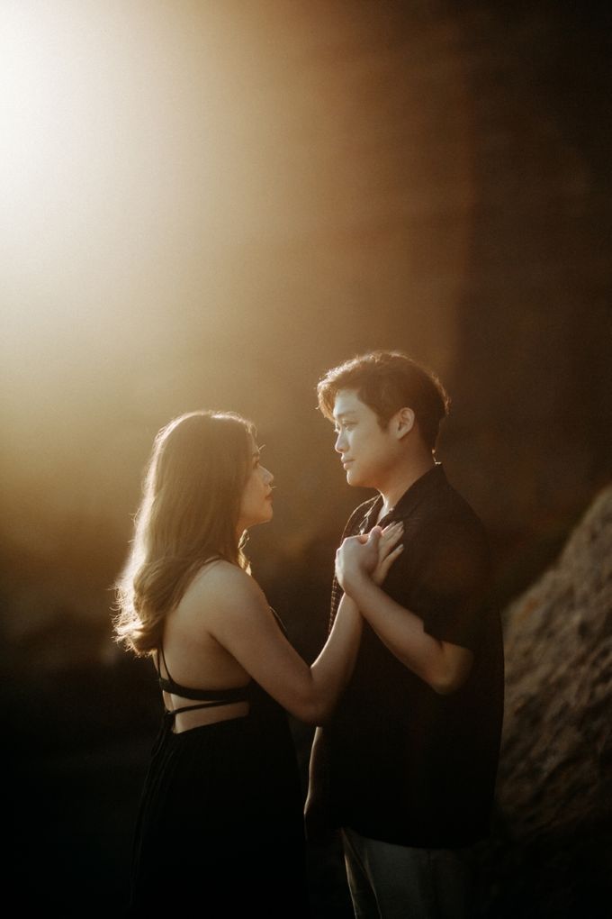 Bali Couple Session of Sandy & Mentari by Lentera Wedding - 015