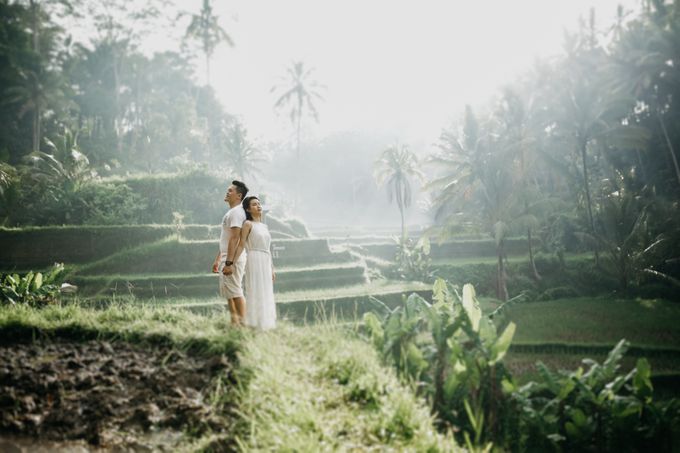 Bali Couple Session - Arwin & Josselyn by Lentera Wedding - 031