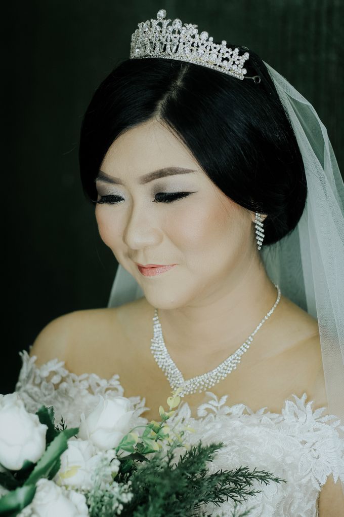 Bride In White For Yenni by Vintageopera Slashwedding - 004 Bride In White For Yenni by Vintageopera Slashwedding - 004
