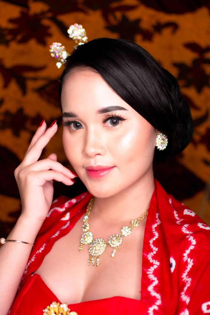 Makeup Pre Wedding Kak Indah by Ellvany Makeup - 002 Makeup Pre Wedding Kak Indah by Ellvany Makeup - 002