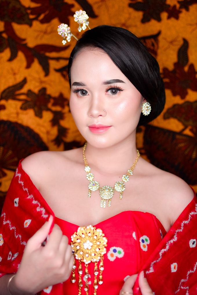 Makeup Pre Wedding Kak Indah by Ellvany Makeup - 004 Makeup Pre Wedding Kak Indah by Ellvany Makeup - 004