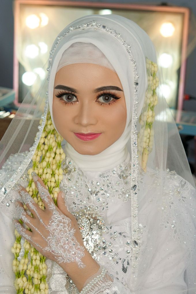Wedding Kak Putri by Ellvany Makeup - 004 Wedding Kak Putri by Ellvany Makeup - 004