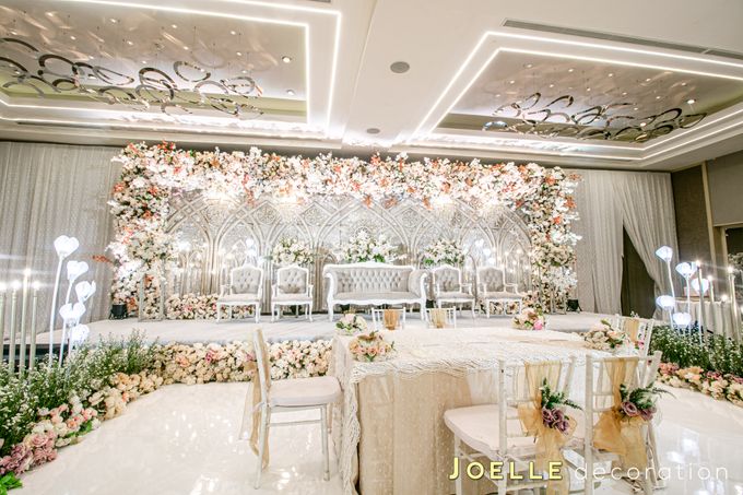 Life is the flower for which love is the honey by Joelle Decoration - 012 Life is the flower for which love is the honey by Joelle Decoration - 012