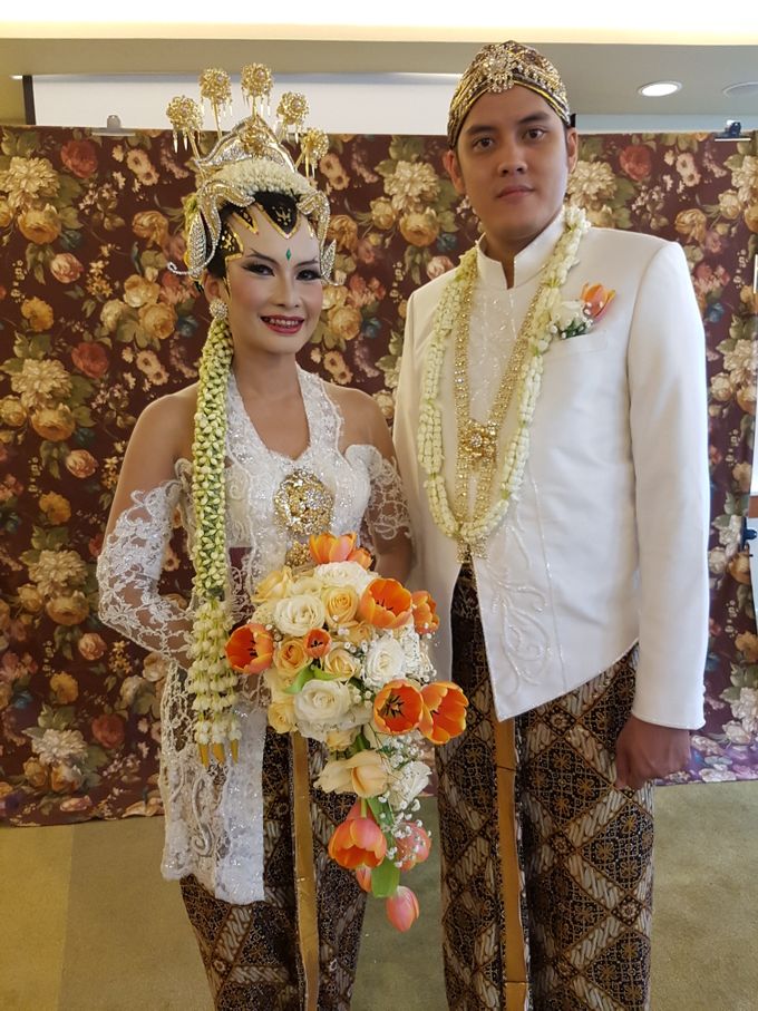 Rosa & Thomas Wedding by Arum Ndalu Sanggar Rias Pengantin - 003 Rosa & Thomas Wedding by Arum Ndalu Sanggar Rias Pengantin - 003