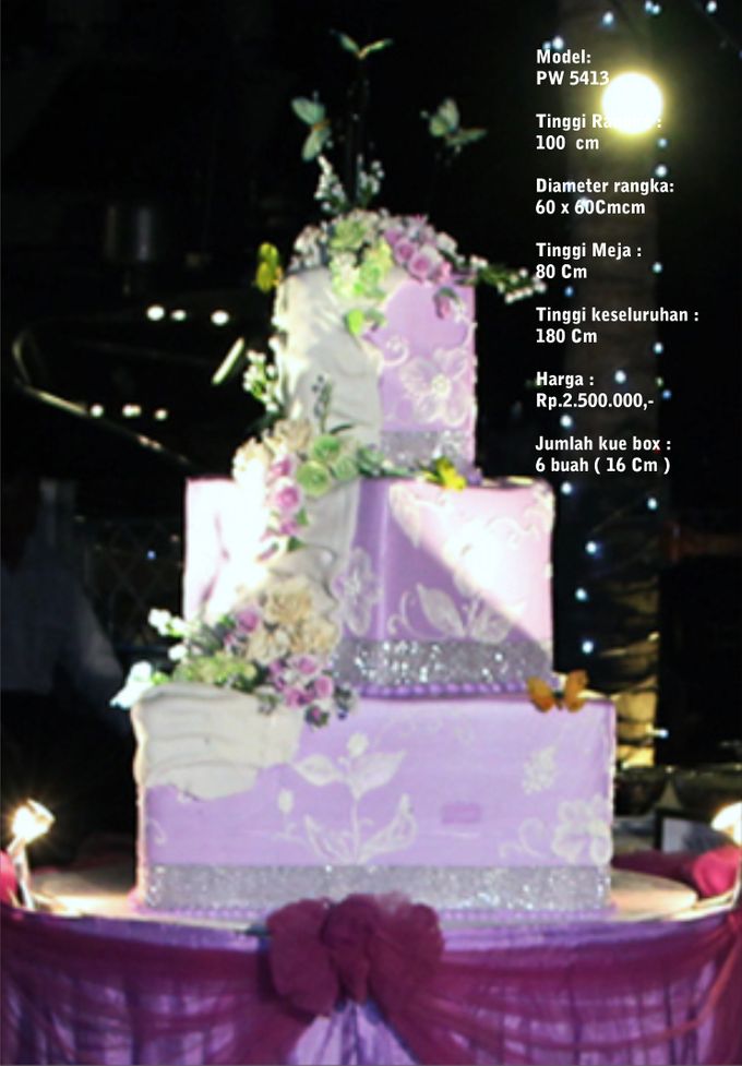 Wedding Cake 3 Tiers by Pelangi Cake - 013