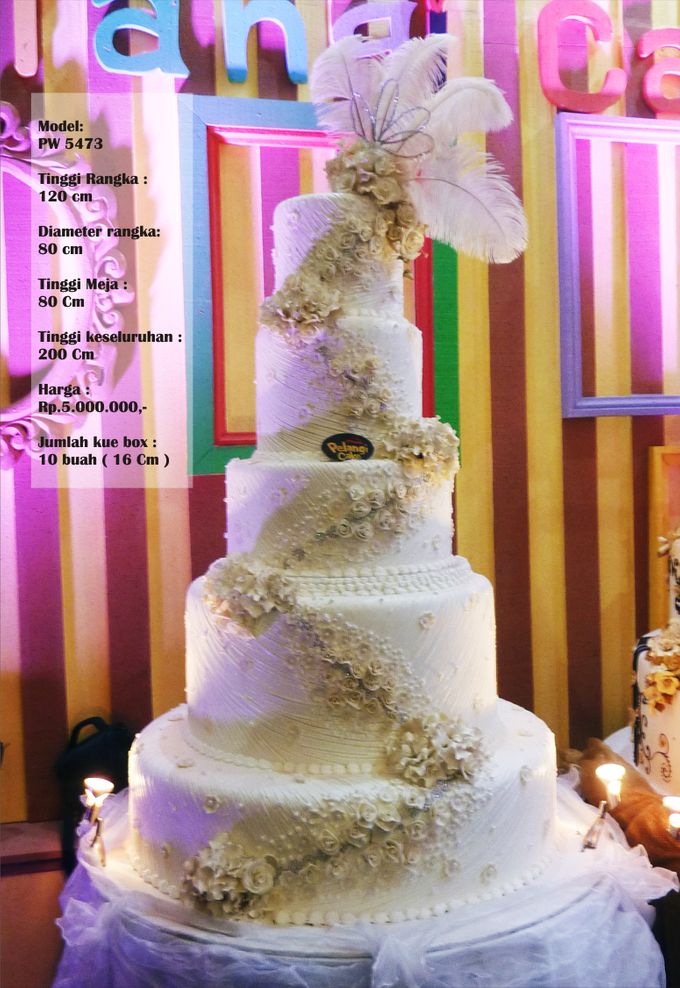 Wedding cake 5 Tiers by Pelangi Cake - 033