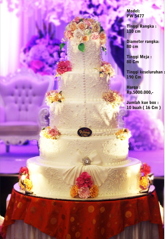 Wedding cake 5 Tiers by Pelangi Cake - 030