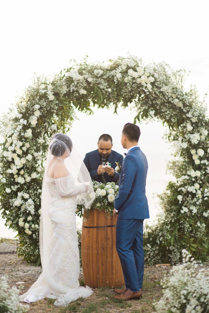 Gio & Rebecca Bracha Villa Uluwatu by Catalina Flora - 009 Gio & Rebecca Bracha Villa Uluwatu by Catalina Flora - 009