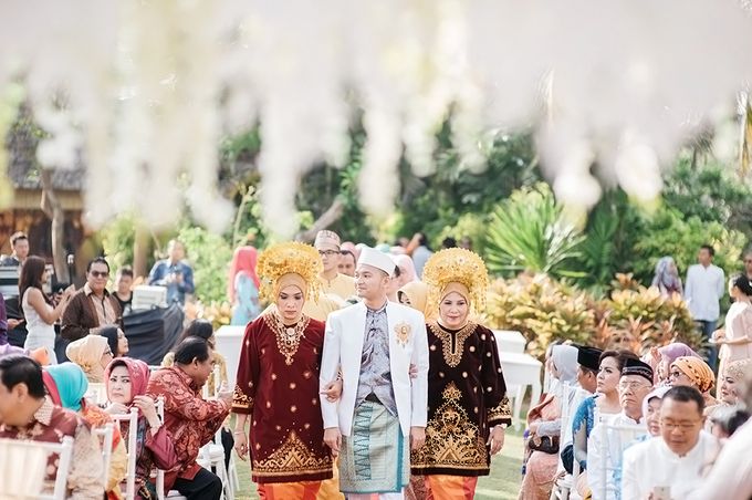 Indonesian Wedding In Bali E&K by Mariyasa - 016