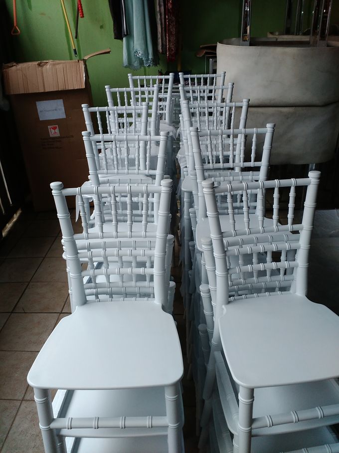 Tiffany Chair by TIFFANY JAYA RENT-KURSI TIFFANY - 039 Tiffany Chair by TIFFANY JAYA RENT-KURSI TIFFANY - 039