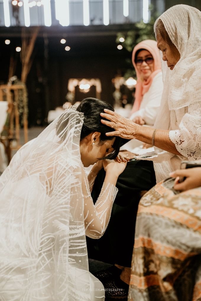 Hallf Patiunus Nanda & Qinthara by Top Fusion Wedding - 016 Hallf Patiunus Nanda & Qinthara by Top Fusion Wedding - 016