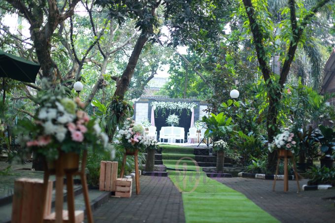 The Wedding Of Ayu & Dhanu 23 April 2017 by Omah Kebon Bekasi - 006 The Wedding Of Ayu & Dhanu 23 April 2017 by Omah Kebon Bekasi - 006