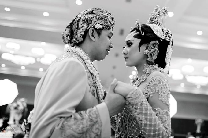 Ajeng & Yogia by REDI & Co. Photography - 004