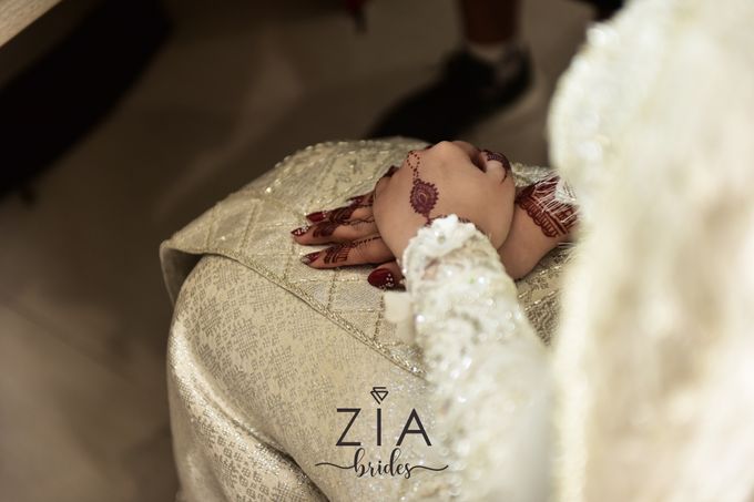 Ika & Iqbal Wedding by Zia Brides Make Up Artist & Kebaya - 001