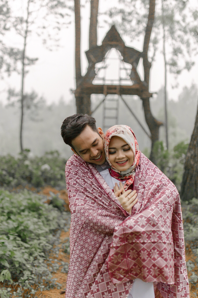 Prewedding Mr Adi & Mrs aika by Quickart picture - 002