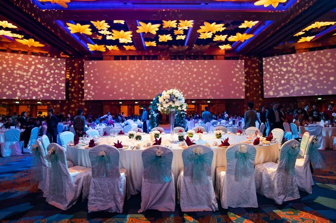 Resorts World Sentosa Wedding by GrizzyPix Photography - 005