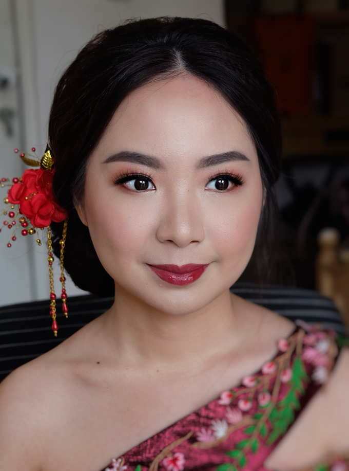 Sangjit makeup for Mrs. Jessica Nyoto by Rachel Liem Makeup - 001 Sangjit makeup for Mrs. Jessica Nyoto by Rachel Liem Makeup - 001
