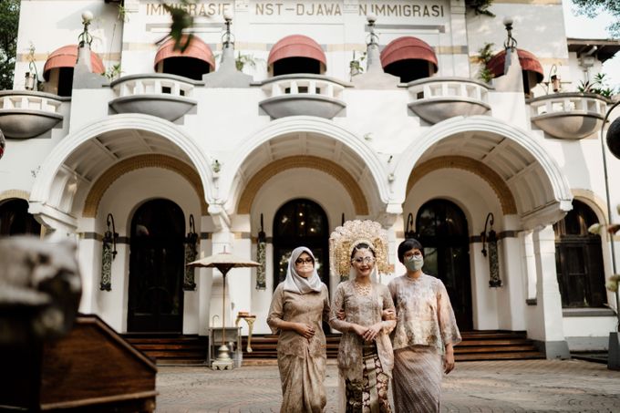 Rara & Bintang Wedding at Tugu Kunstkring Paleis by AKSA Creative - 010