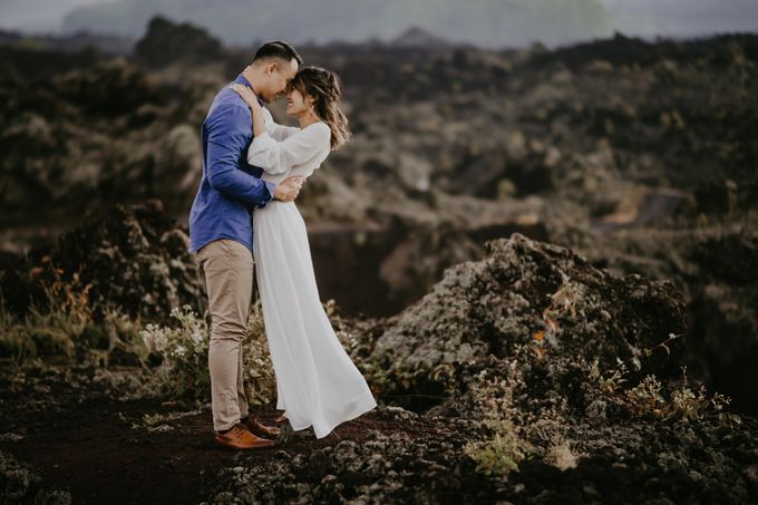Jennifer and Andrew Sunrise Session in Bali by PadiPhotography - 032 Jennifer and Andrew Sunrise Session in Bali by PadiPhotography - 032