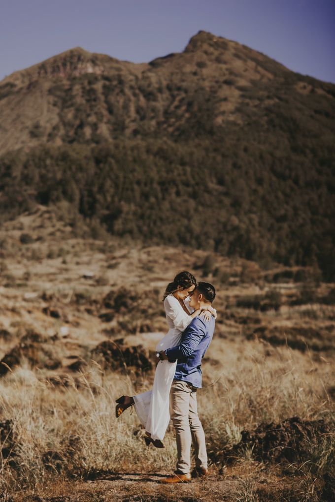 Jennifer and Andrew Sunrise Session in Bali by PadiPhotography - 044 Jennifer and Andrew Sunrise Session in Bali by PadiPhotography - 044