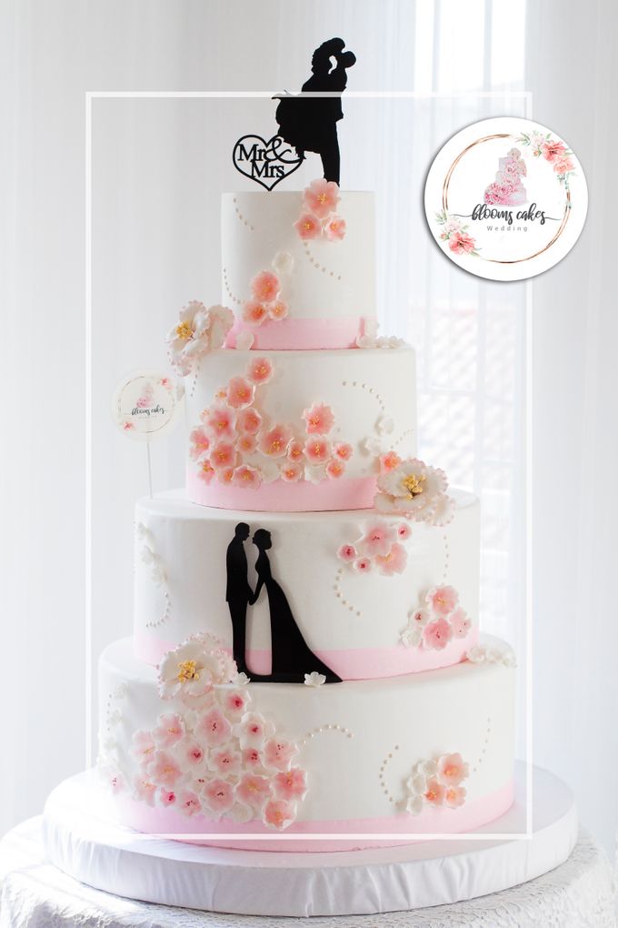 Custom Wedding Cake by Bloomscake Wedding - 022 Custom Wedding Cake by Bloomscake Wedding - 022