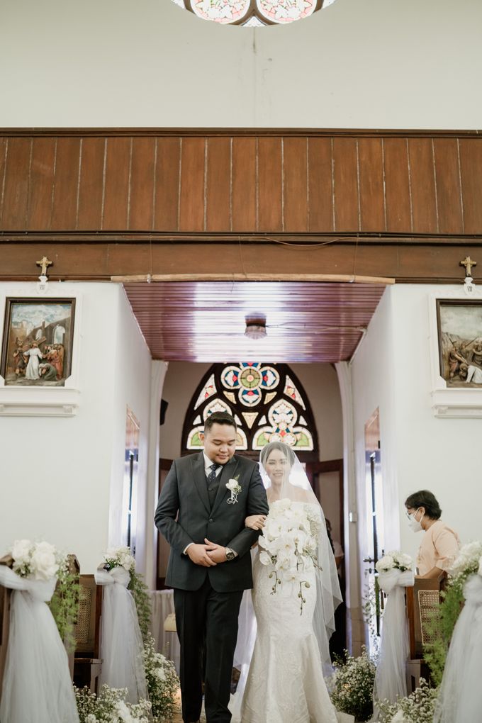 Regina & Andreas Wedding at Regina Pacis Bogor by AKSA Creative - 020