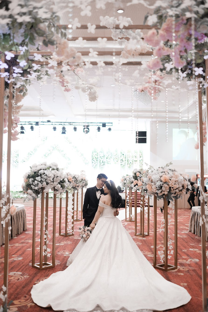 Wedding Of Meli & Chandra by Reginapangmakeup - 001 Wedding Of Meli & Chandra by Reginapangmakeup - 001
