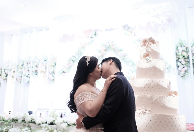 Wedding Of Meli & Chandra by Reginapangmakeup - 007 Wedding Of Meli & Chandra by Reginapangmakeup - 007