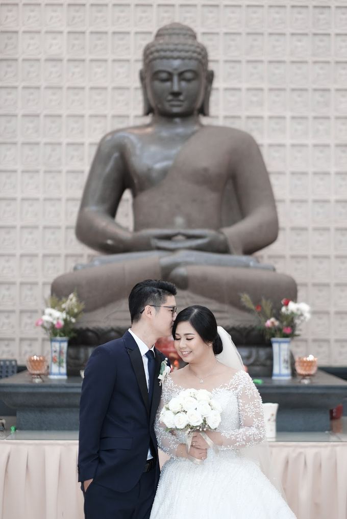 Wedding Of Meli & Chandra by Reginapangmakeup - 020 Wedding Of Meli & Chandra by Reginapangmakeup - 020