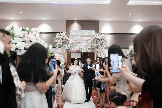 Wedding Of Meli & Chandra by Reginapangmakeup - 002 Wedding Of Meli & Chandra by Reginapangmakeup - 002