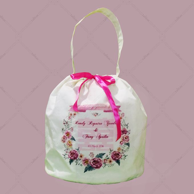 Pouch and drawstring bag by Talitas - 024 Pouch and drawstring bag by Talitas - 024