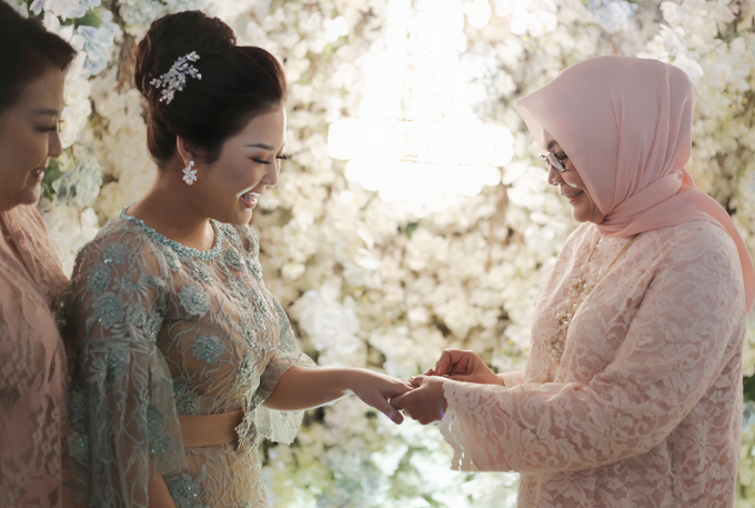 Engagement of Harumi & Fariz by Renjana Wedding Organizer - 005