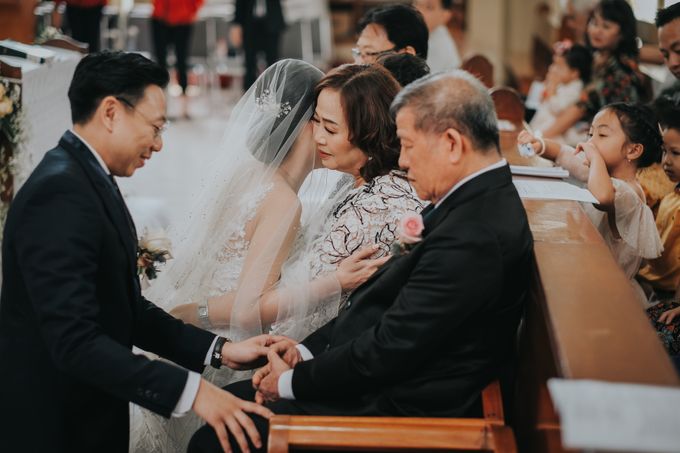 Holy Matrimony of Hendry & Kartika by Kayika Wedding Organizer - 005 Holy Matrimony of Hendry & Kartika by Kayika Wedding Organizer - 005