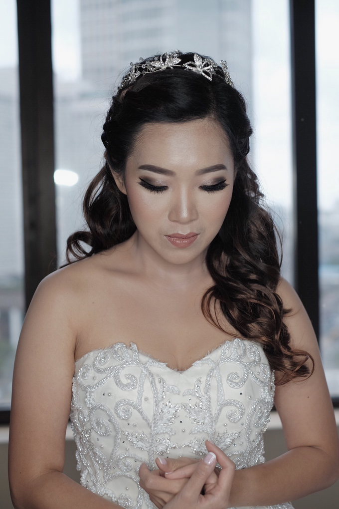 Wedding Makeup for Mrs. Yenny by Mandarin Oriental, Jakarta - 001