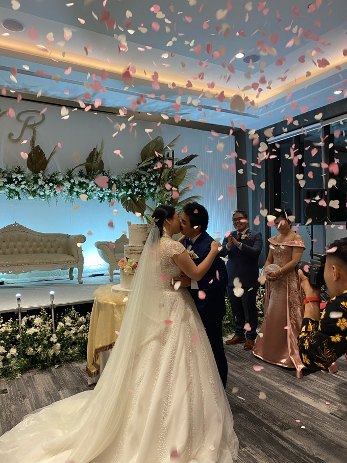 SKY BALL ROOM WEDDING KURNIAWAN & RIRIN by Mercure Jakarta Sabang - 004 SKY BALL ROOM WEDDING KURNIAWAN & RIRIN by Mercure Jakarta Sabang - 004