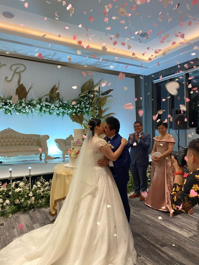 SKY BALL ROOM WEDDING KURNIAWAN & RIRIN by Mercure Jakarta Sabang - 005 SKY BALL ROOM WEDDING KURNIAWAN & RIRIN by Mercure Jakarta Sabang - 005