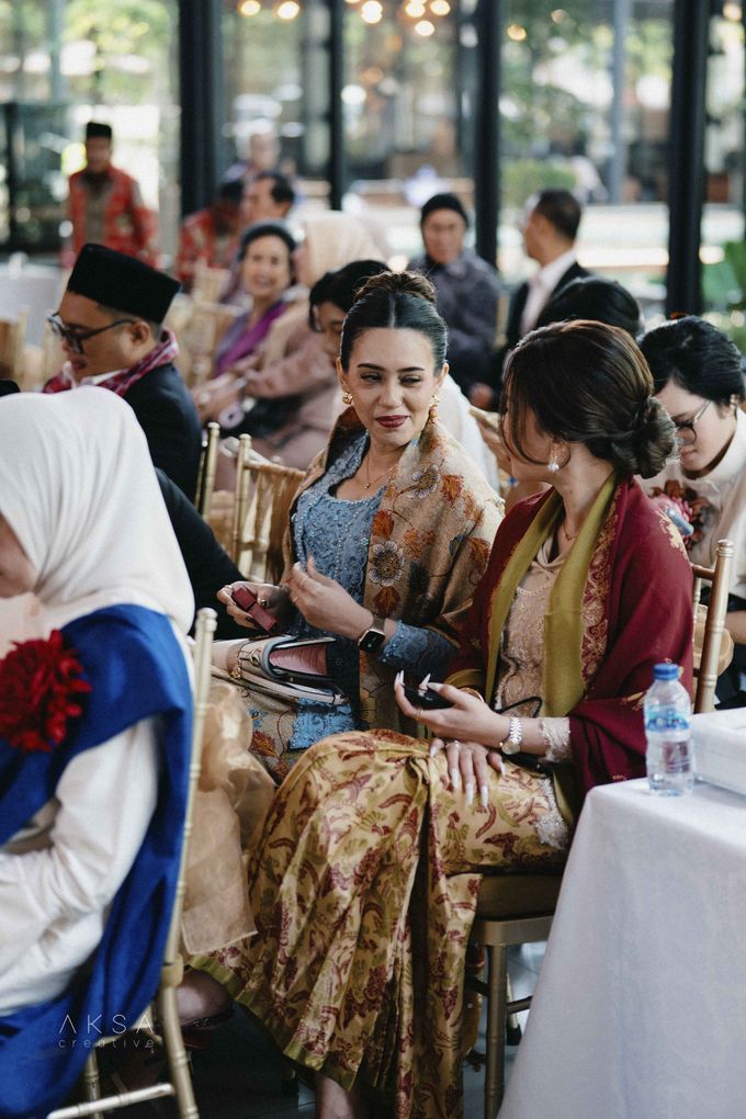 Rizka & Yudhi Engagement Batak Mandailing Tradition Part 3 by AKSA Creative - 017 Rizka & Yudhi Engagement Batak Mandailing Tradition Part 3 by AKSA Creative - 017