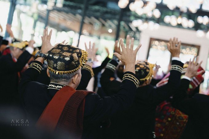 Rizka & Yudhi Engagement Batak Mandailing Tradition Part 3 by AKSA Creative - 038 Rizka & Yudhi Engagement Batak Mandailing Tradition Part 3 by AKSA Creative - 038