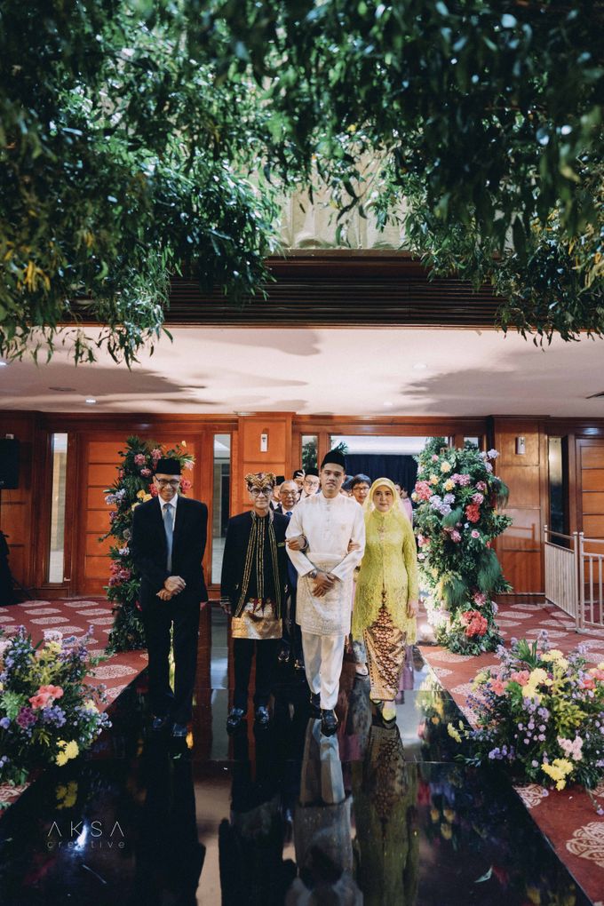 Rizka & Yudhi Traditional Wedding Batak at Kementrian Pertanian RI Part 4 by AKSA Creative - 012 Rizka & Yudhi Traditional Wedding Batak at Kementrian Pertanian RI Part 4 by AKSA Creative - 012