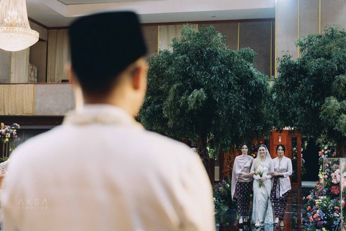 Rizka & Yudhi Traditional Wedding Batak at Kementrian Pertanian RI Part 4 by AKSA Creative - 024 Rizka & Yudhi Traditional Wedding Batak at Kementrian Pertanian RI Part 4 by AKSA Creative - 024