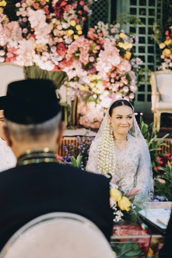 Rizka & Yudhi Traditional Wedding Batak at Kementrian Pertanian RI Part 4 by AKSA Creative - 028 Rizka & Yudhi Traditional Wedding Batak at Kementrian Pertanian RI Part 4 by AKSA Creative - 028