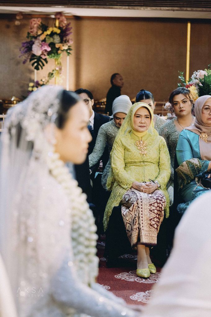 Rizka & Yudhi Traditional Wedding Batak at Kementrian Pertanian RI Part 4 by AKSA Creative - 035 Rizka & Yudhi Traditional Wedding Batak at Kementrian Pertanian RI Part 4 by AKSA Creative - 035