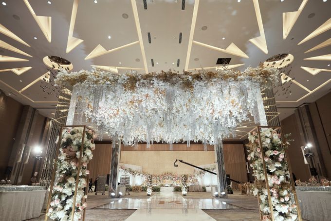 WEDDING OF REVALDI & LIA by Novotel Tangerang - 018