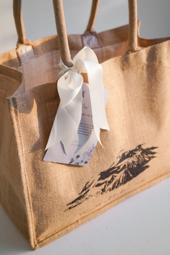 Jute Tote Bag - Aldy & Quincy by Rove Gift - 002 Jute Tote Bag - Aldy & Quincy by Rove Gift - 002