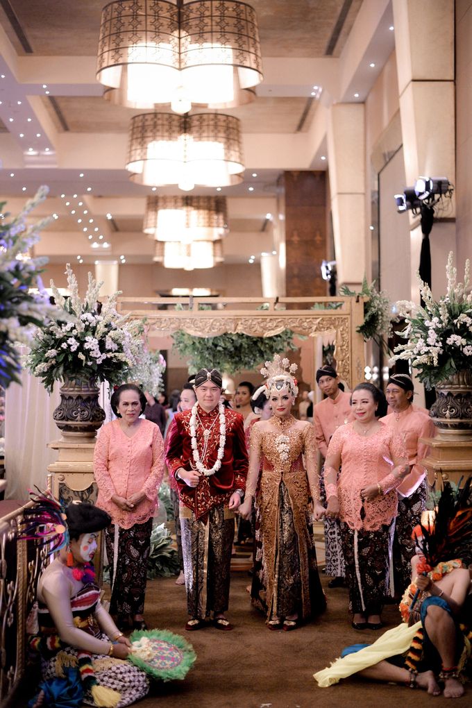 The Wedding of Krisna & Helga by Patron Wedding Organizer Yogyakarta - 005 The Wedding of Krisna & Helga by Patron Wedding Organizer Yogyakarta - 005