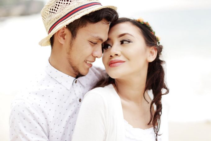 prewedding  in bali with victor malelak photograph by victor malelak photography - 014