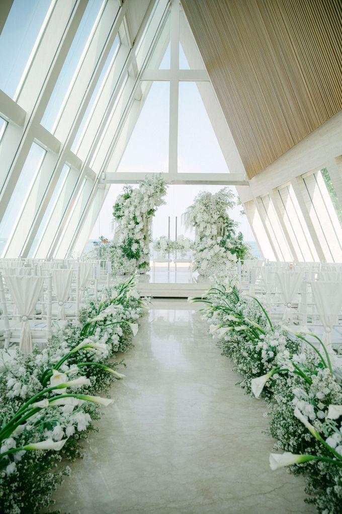 Ronald & Alyssa Holy Matrimony Decoration at Conrad Bali by Valentine Wedding Decoration - 017 Ronald & Alyssa Holy Matrimony Decoration at Conrad Bali by Valentine Wedding Decoration - 017