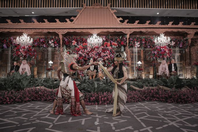 Javanese Wedding by Menara Mandiri by IKK Wedding - 001 Javanese Wedding by Menara Mandiri by IKK Wedding - 001