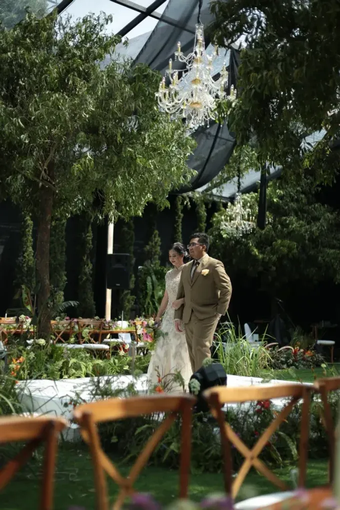 The wedding of Icha & Ocha by POLAR story on frame - 010