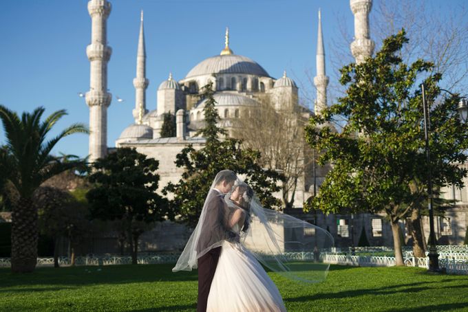 Casual Destination PreWedding at Istanbul by ALLUREWEDDINGS - 006 Casual Destination PreWedding at Istanbul by ALLUREWEDDINGS - 006